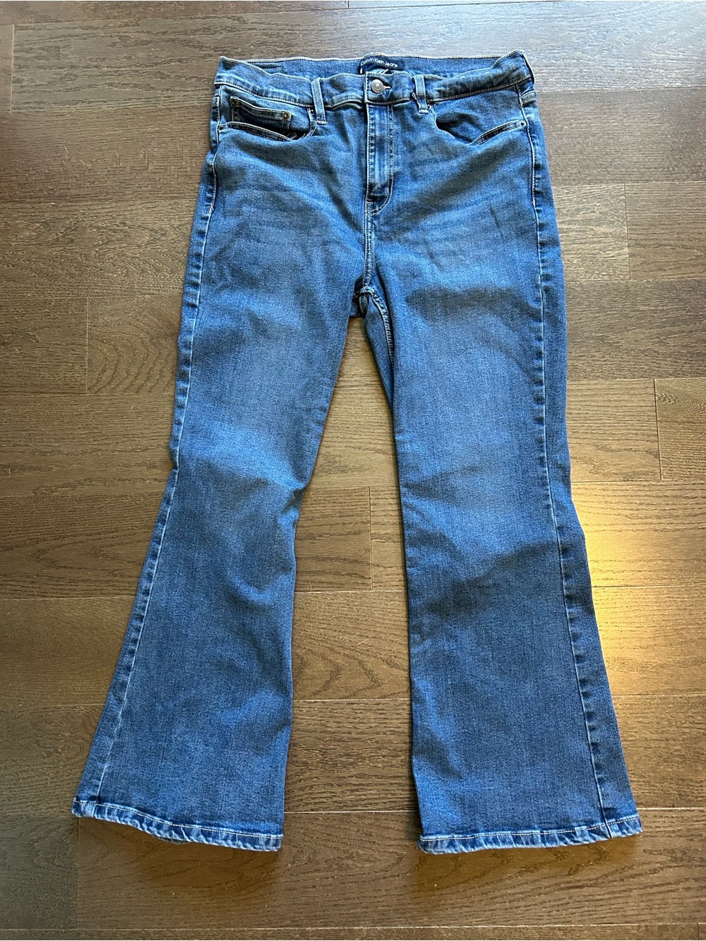 Calvin Klein Jeans Cropped Flare High Rise Medium Wash Blue Denim 14 Petite